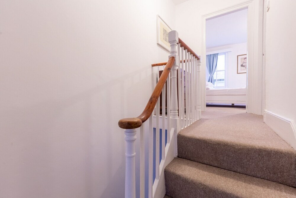 Фото Spacious 3 Bedroom House With Garden - Hammersmith