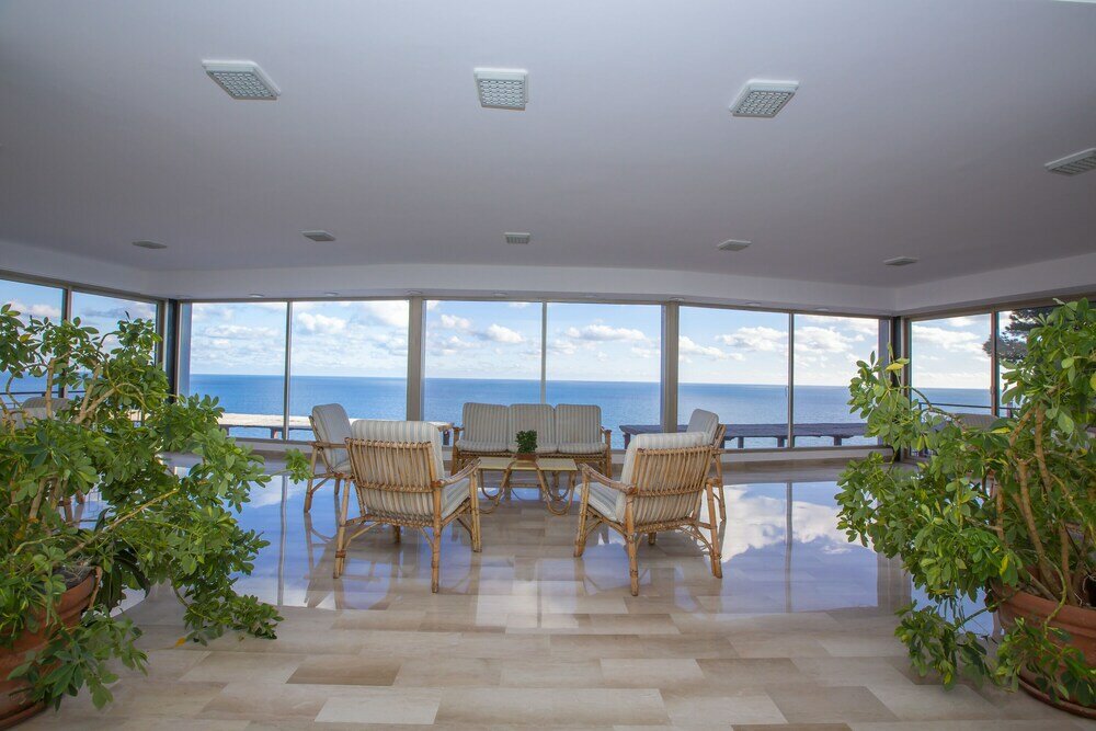 Фото Cervo 319c With Shared Pool