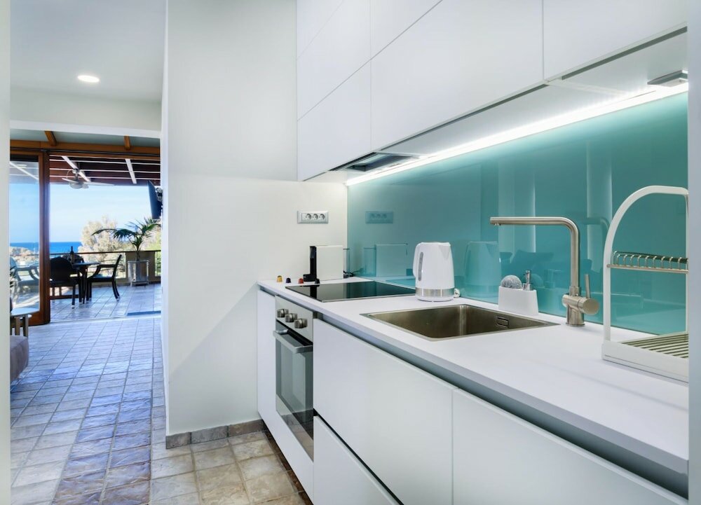 Фото Xenios Dias Apartments