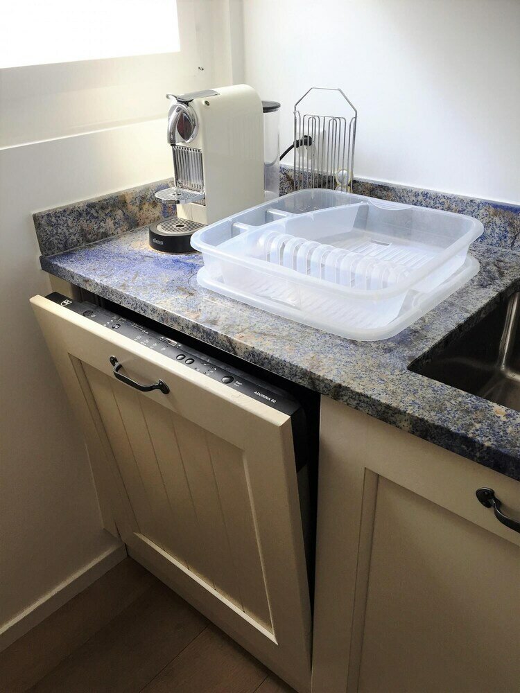 Фото Direct on Lugano Lake: Take a Swim From Your Villa