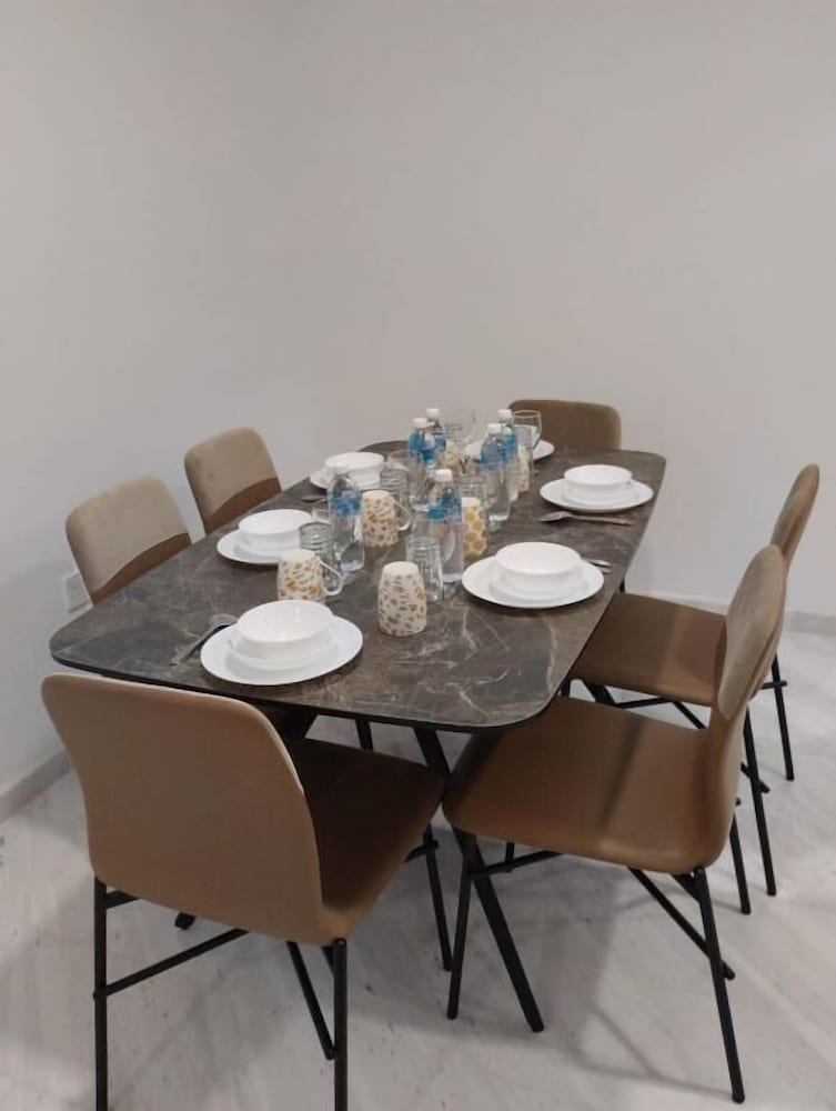 Фото Eaton Residences Klcc by Luna