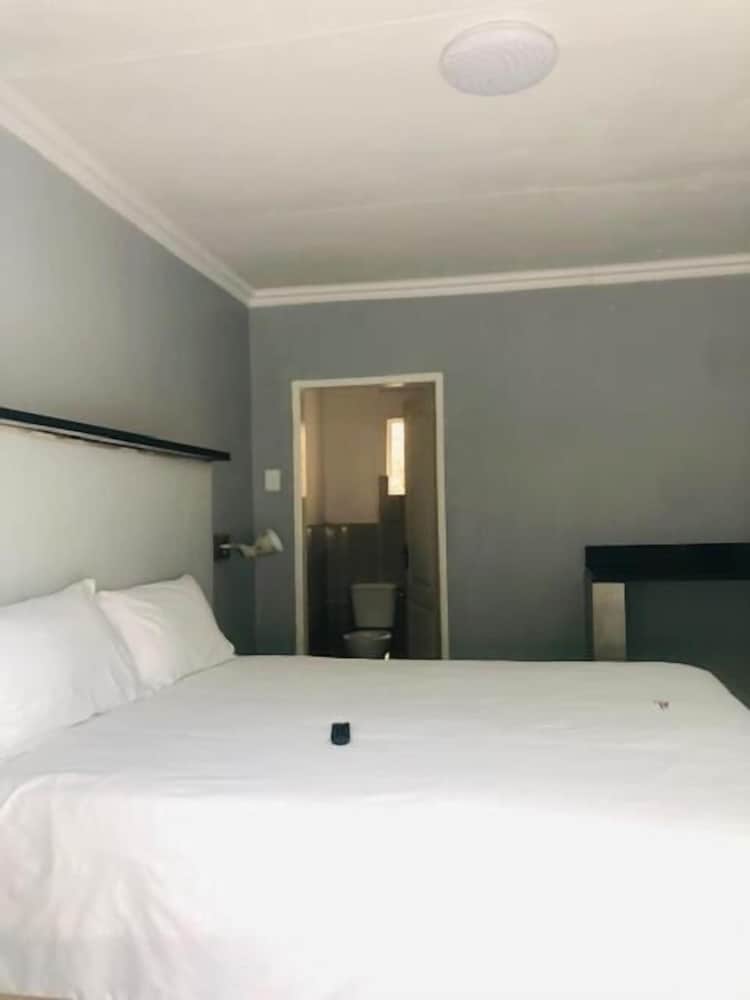 Фото Kennzy Guesthouse