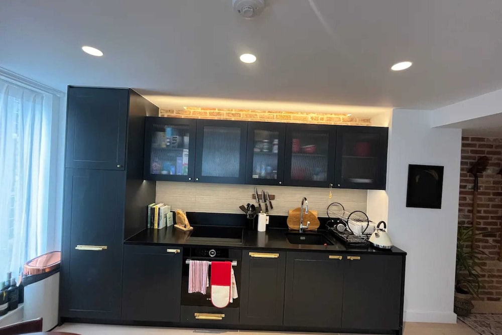 Фото Gorgeous Central London 2bd Flat - Soho