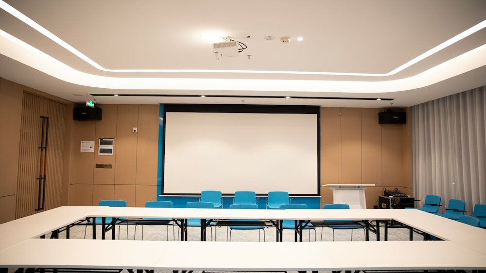 Фото Holiday Inn Express: Shenzhen Longhua