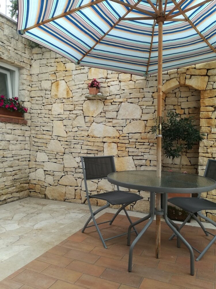 Фото Villa Brumnic Apartments