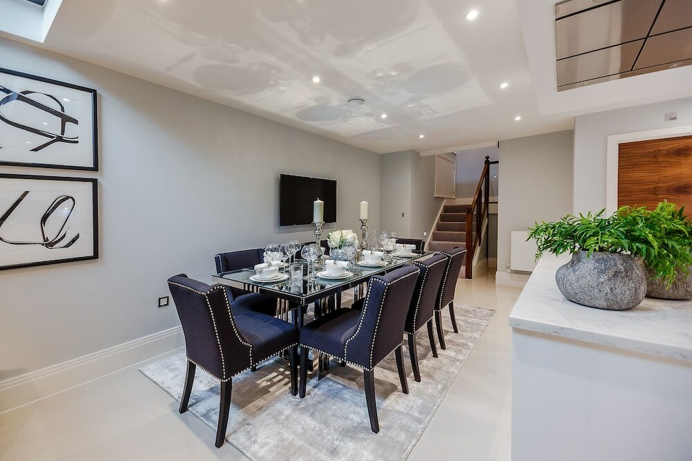 Фото Palace Wharf Apartments