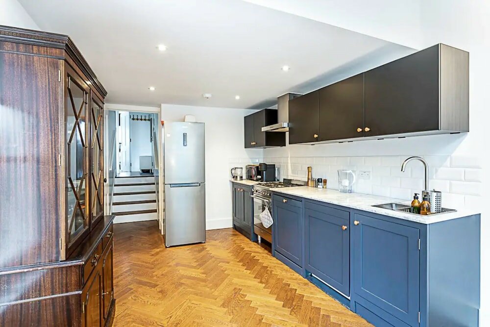 Фото Stylish and Spacious 1bd in Clapton