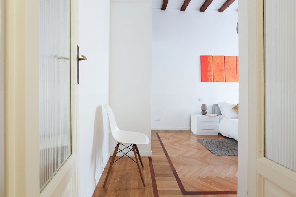 Фото Heart Milan Apartments Duomo Colonne