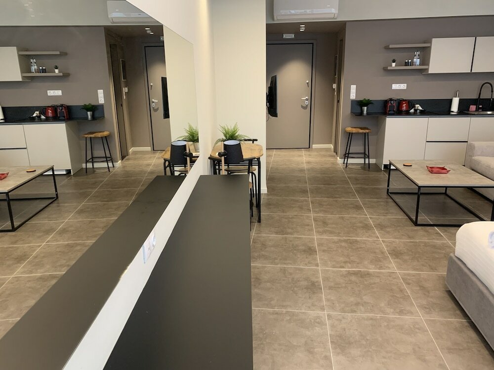 Фото M17 Studios & Suites