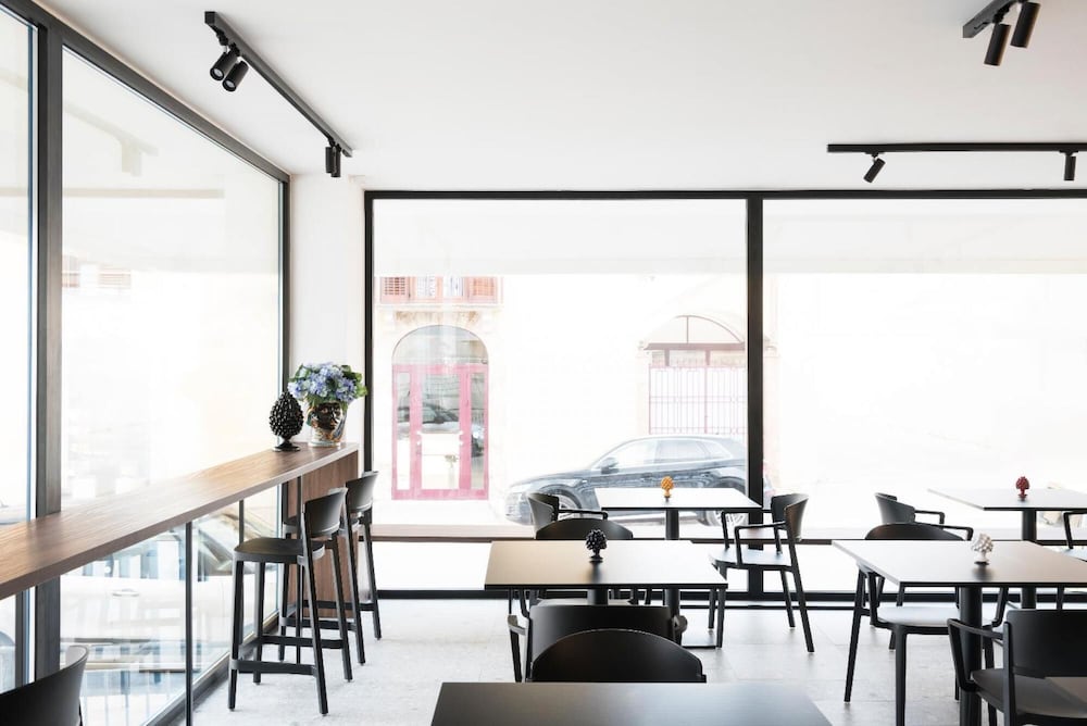 Фото Alkamuri Posh Hotel SPA - 101 Suite Deluxe