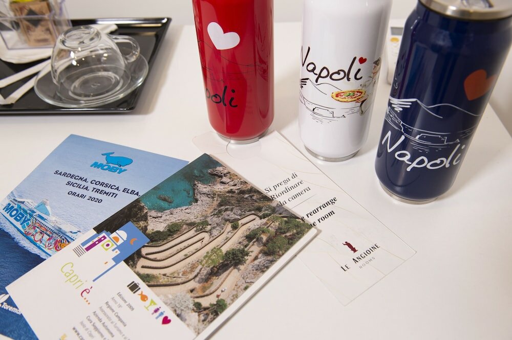 Фото Le Angioine Rooms