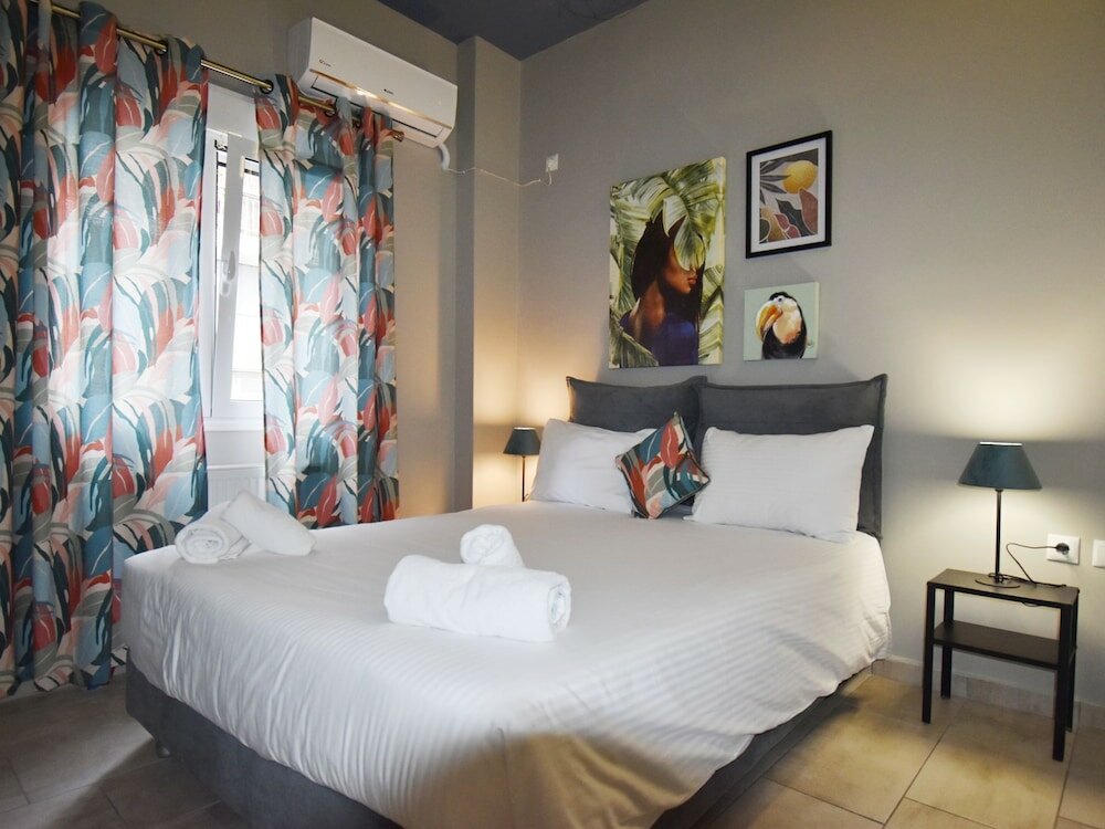 Фото Petite Apartment