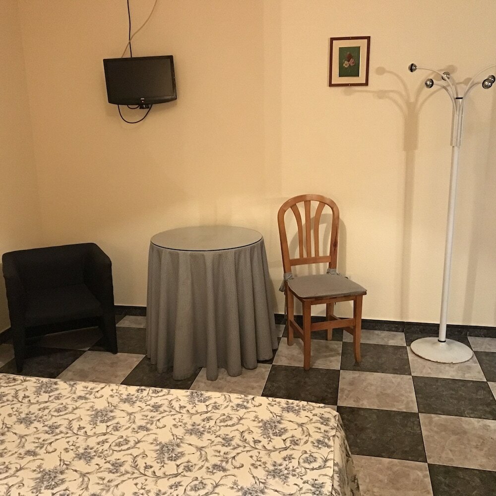 Фото Santa Ana Hostal