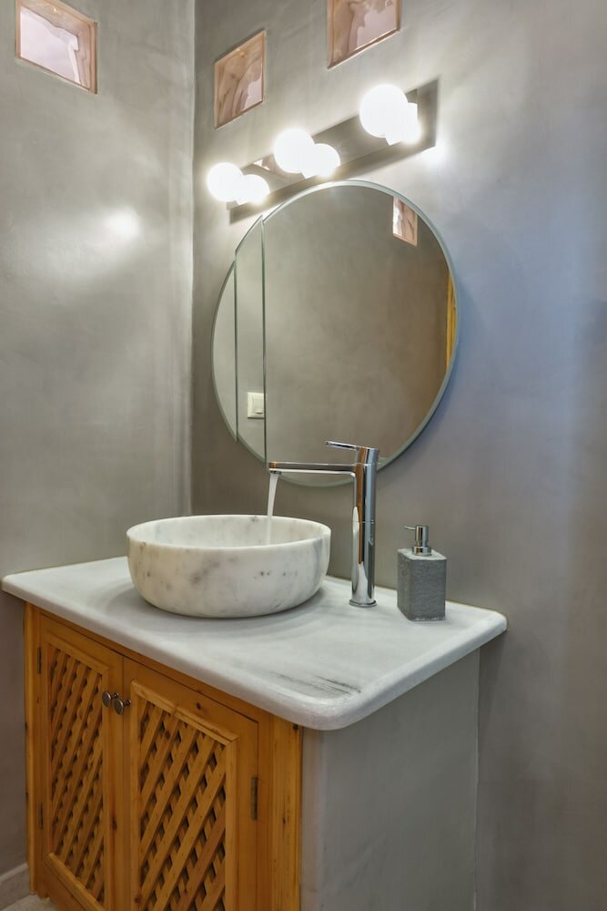 Фото Eressian Lodgings Apartments