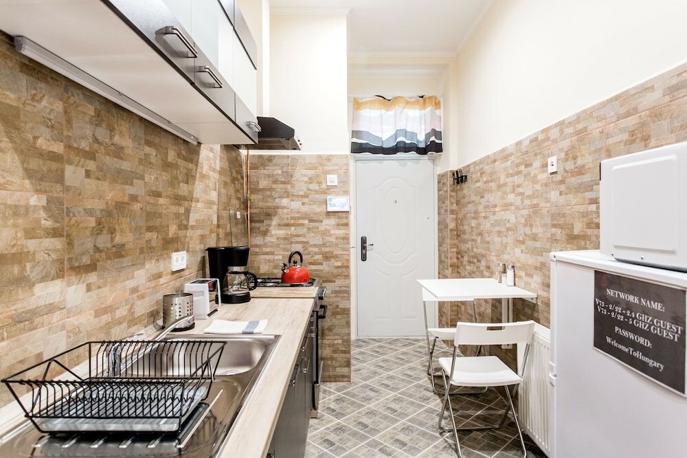 Фото Vorosmarty 73 Apartment