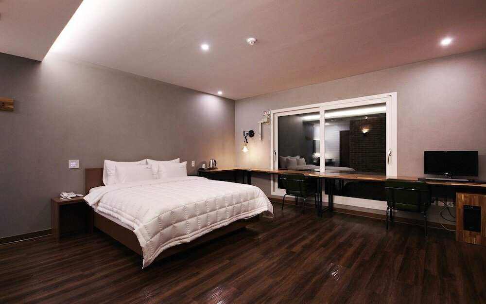 Фото Ulsan Jeongjadong White Swan