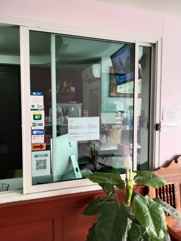 Фото OYO 75399 Choktipparat Place