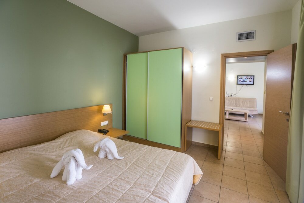 Фото Athina Beach Hotel