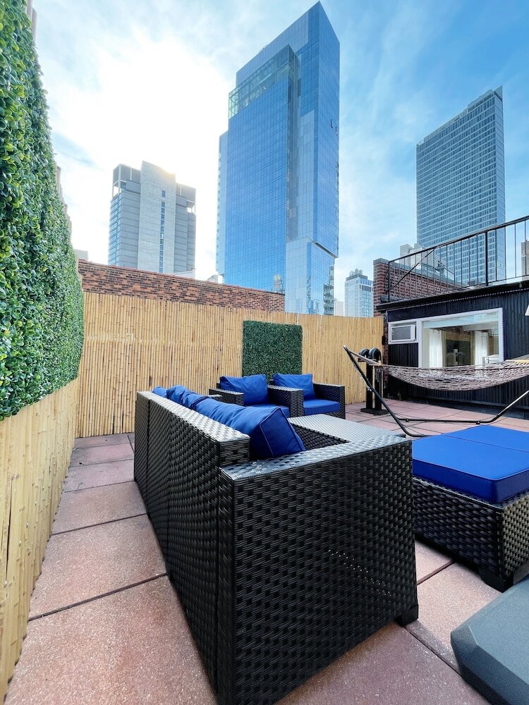 Фото Hotel and the City-Midtown