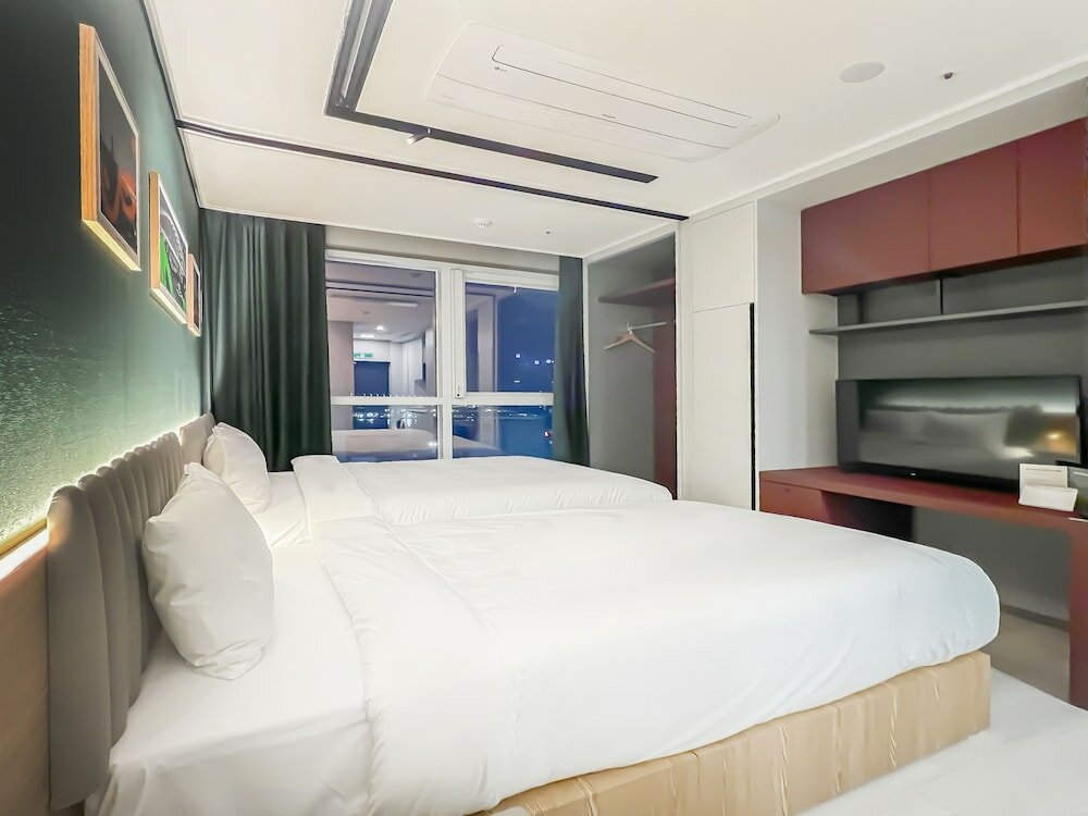 Фото Cotice The Ground