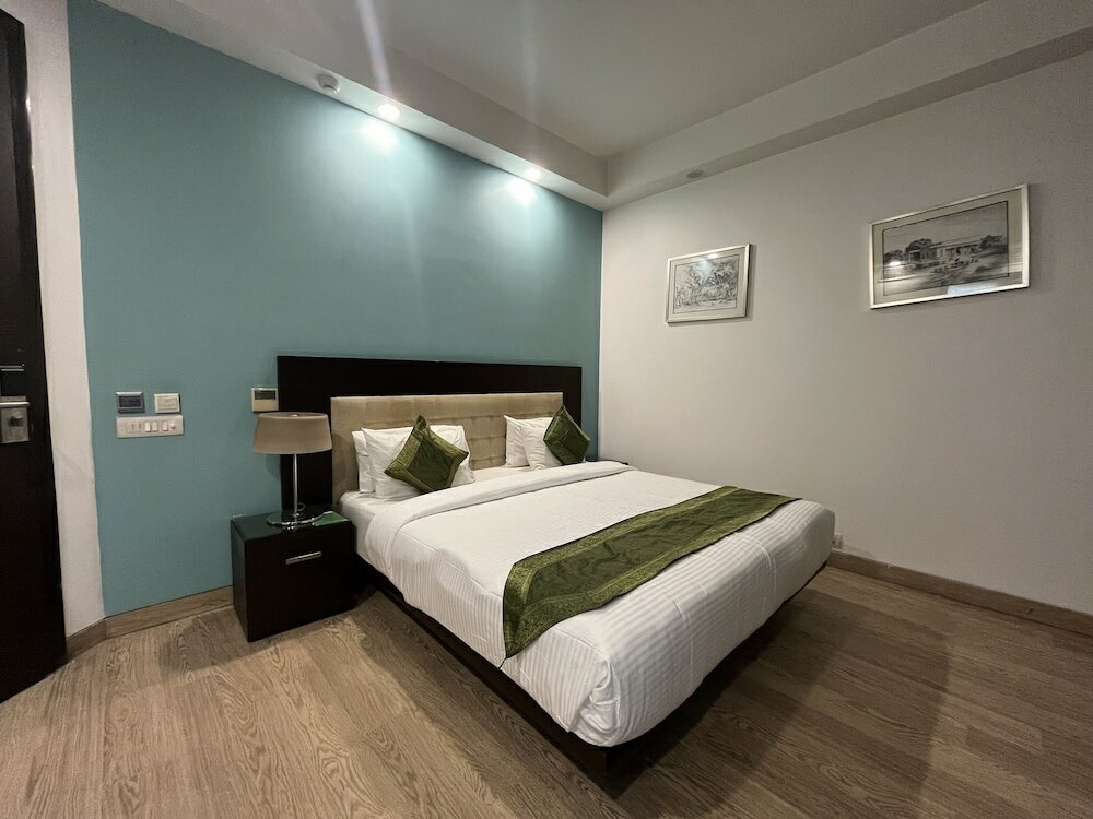 Фото Amber Inn by Orion Hotels