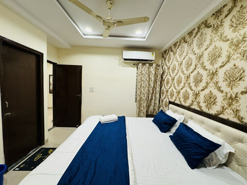 Фото Home Escape 2bhk Apartments