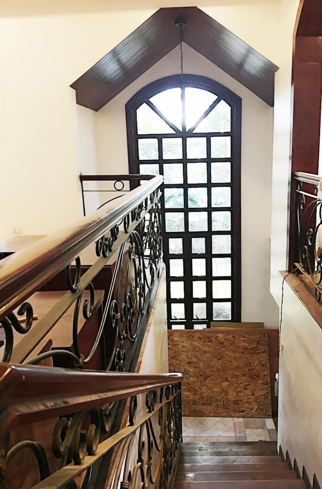 Фото Spinning Cat Hostel - Adults Only