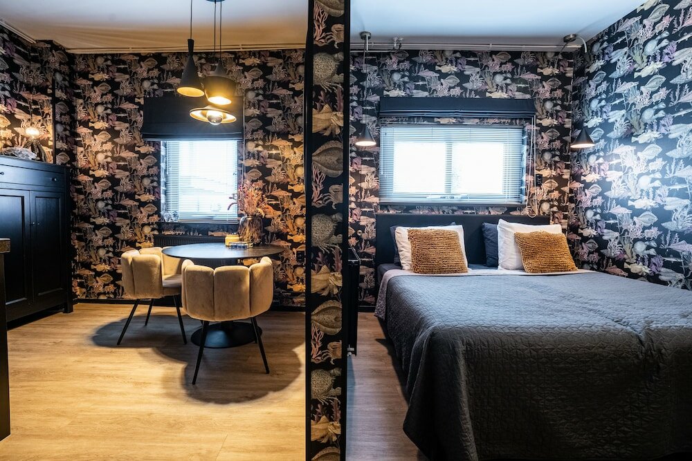 Фото The Aquarium