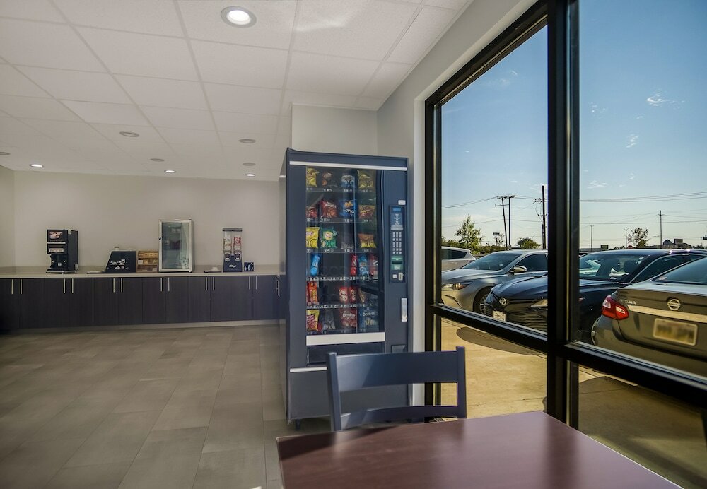 Фото Red Roof Inn Lancaster, Tx