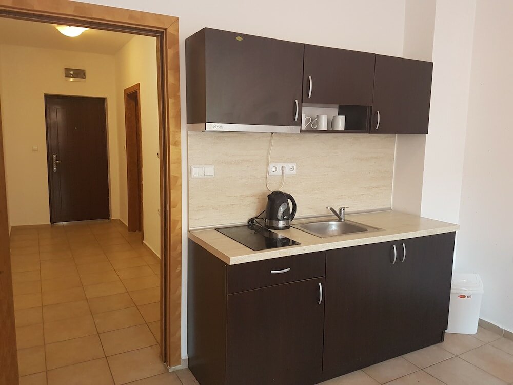 Фото Salt Lake ApartHotel