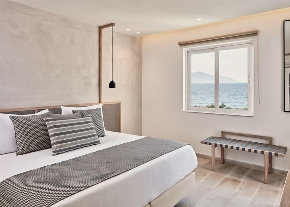 Фото Atlantica Marmari Palace