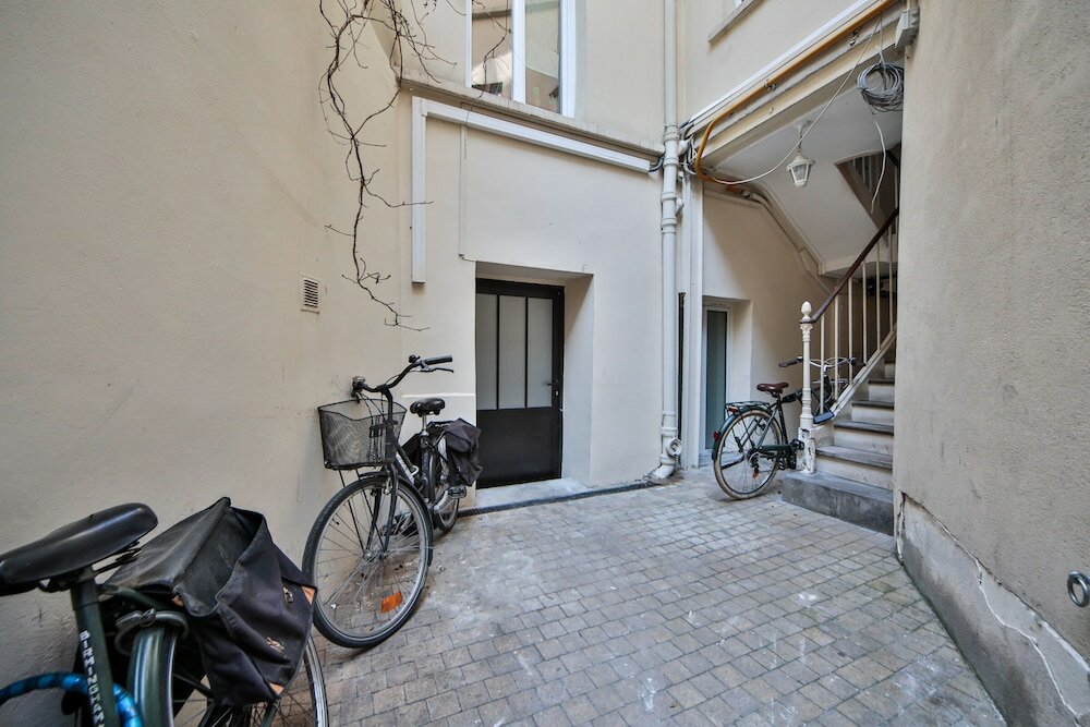 Фото Blue Night International 49