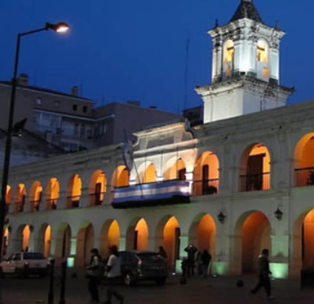 Фото отеля 1