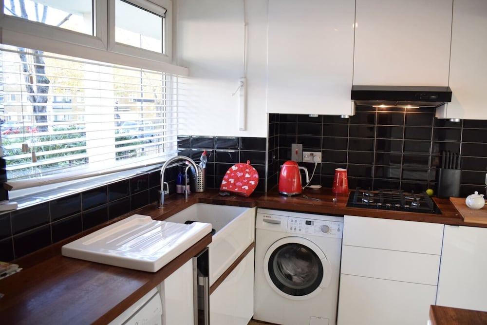 Фото Modern 3 Bedroom Apartment in Brixton