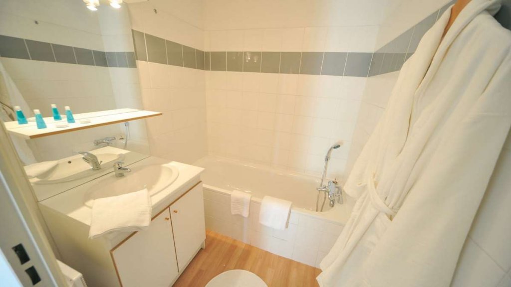 Фото Appart'City Bourg EN Bresse