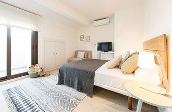 Фото L&H La Latina Selection