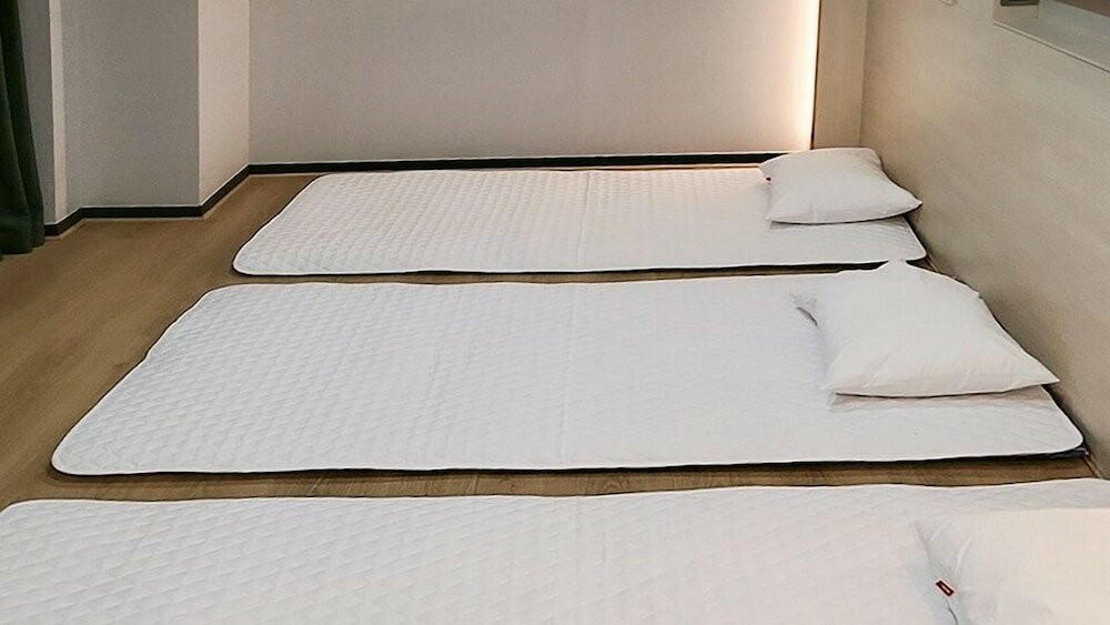 Фото GriffinBay Hotel