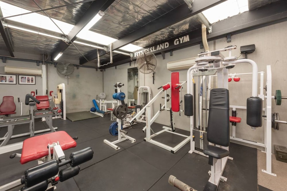 Фото 3 Bedroom Unit in the Heart of Beautiful Northcote