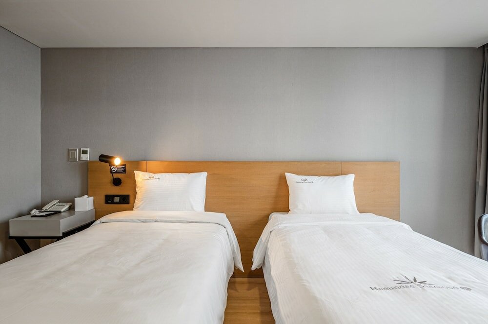 Фото Haeundae Seacloud Hotel Residence