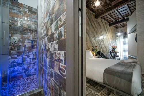 Гостиница Navona Rooms with Hot Tub в Риме