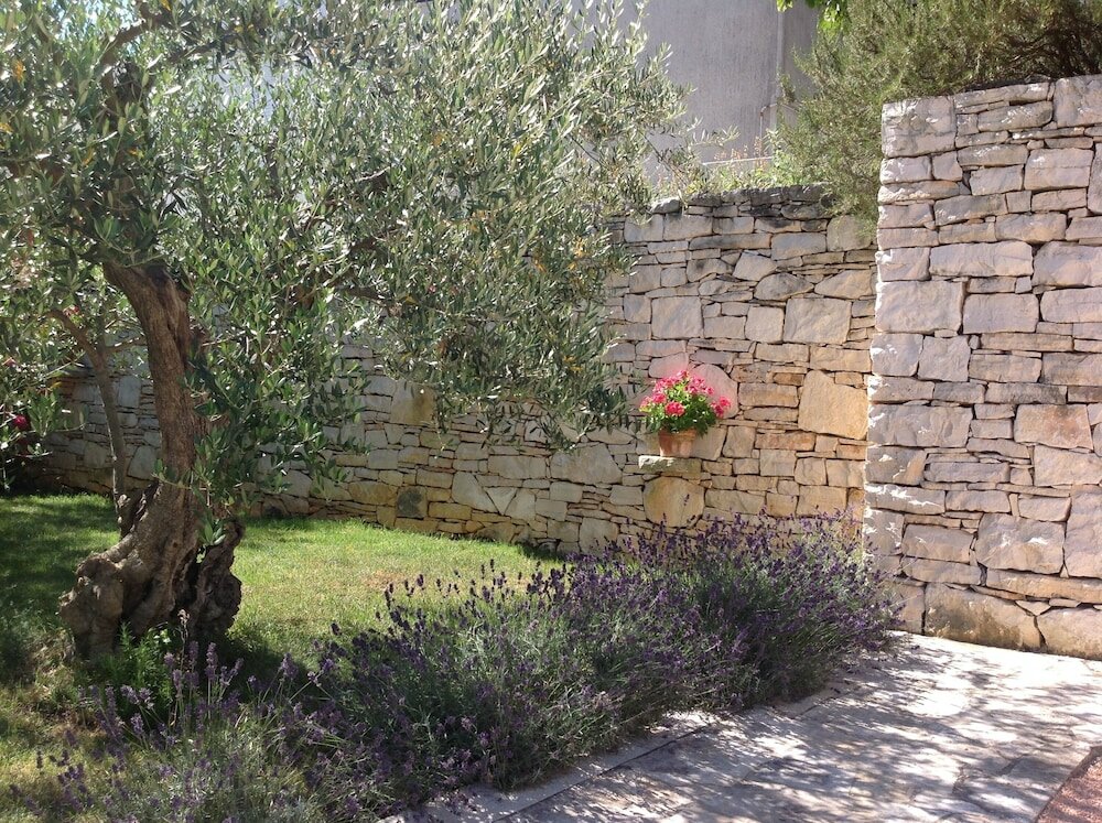 Фото Villa Brumnic Apartments