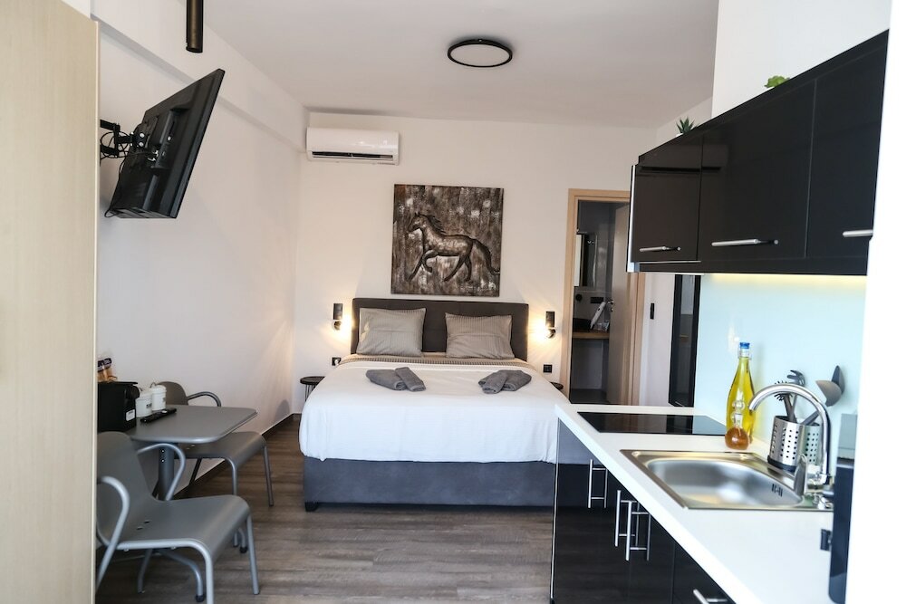 Фото Triple A - Evripidou 36