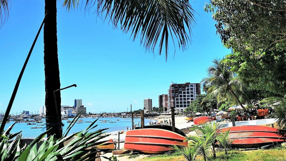 Фото Seaflats Iate Plaza Hotel