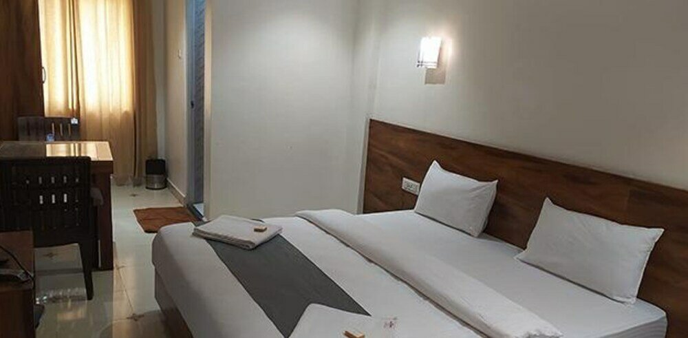 Фото Fabhotel Omkar Pride