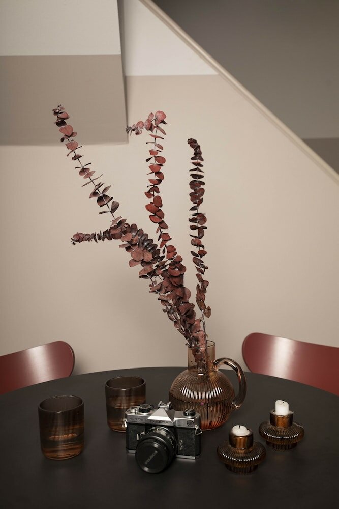 Фото Bob W Commercial House