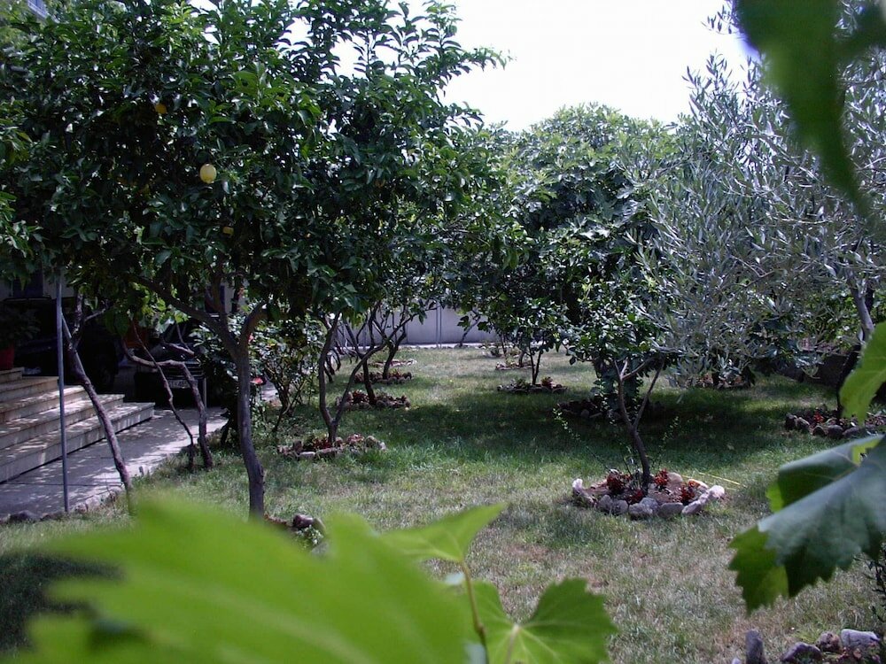 Фото Jadranka - 200 m From sea - Sa1