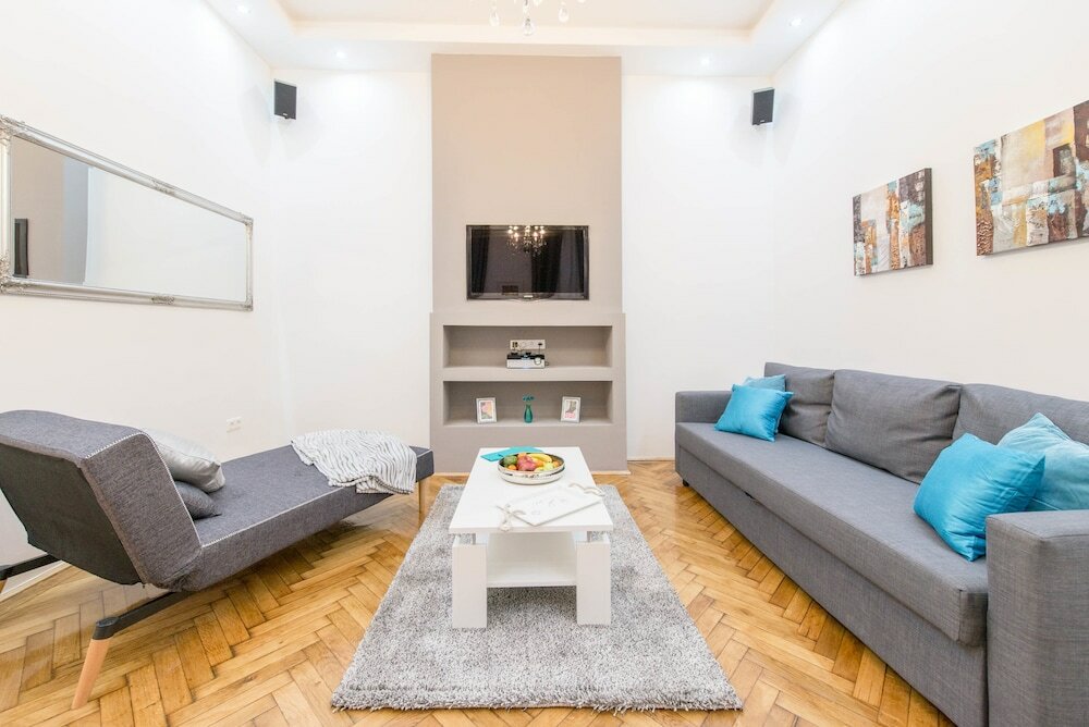 Фото Dominik Apartment