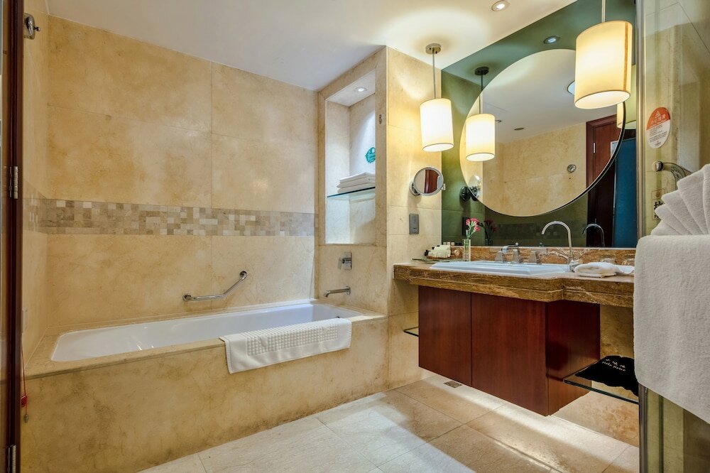 Фото Yungang Jianguo Hotel