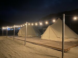 Гостиница Kada beach glamping resora Rainbow в Вакаяме