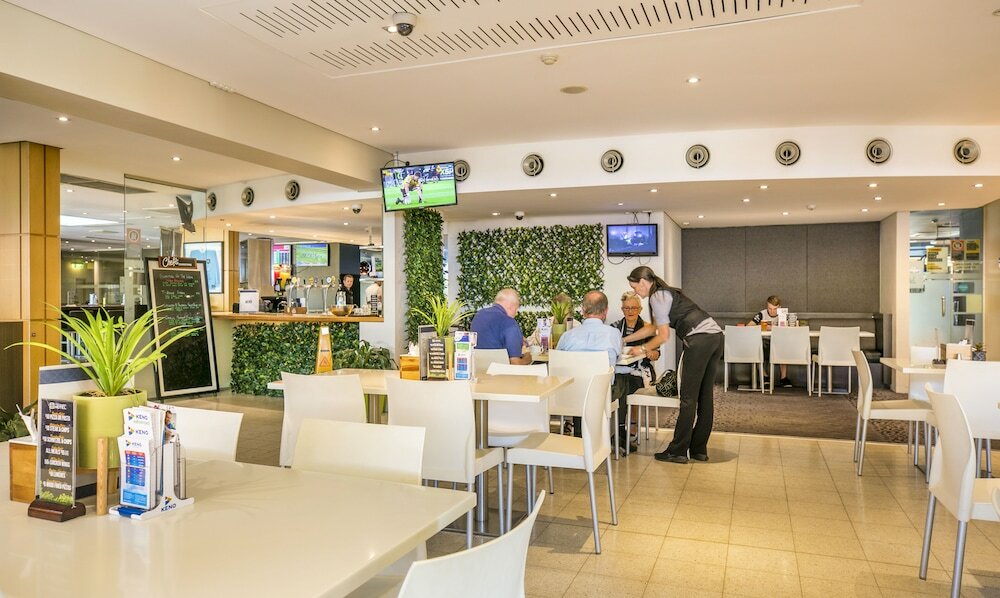 Фото Toongabbie Hotel